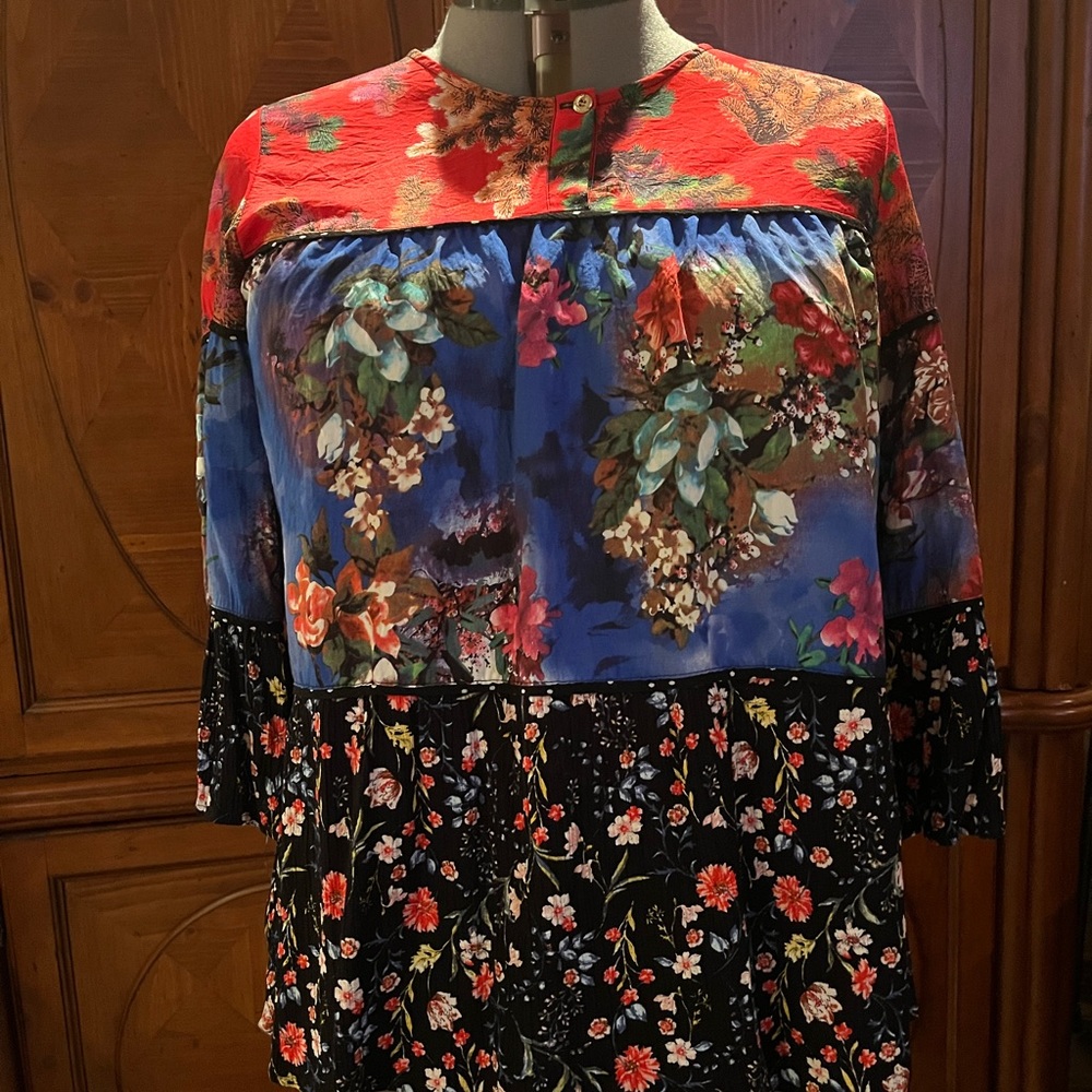 Boho Style Blouse - Picture 2 of 4